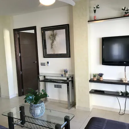 Vip Puerto De Estepona